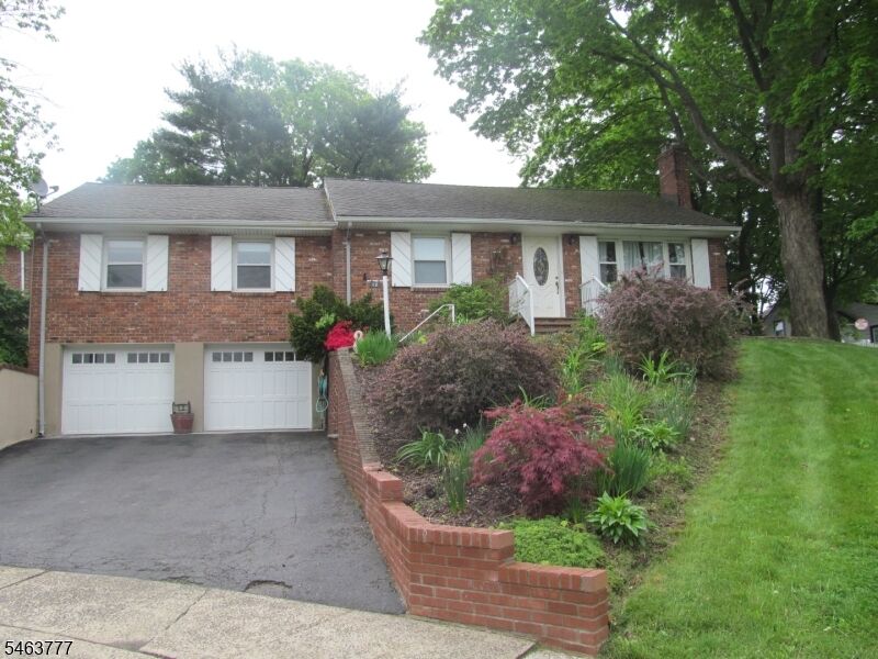Property Photo: 12 Gordon Ct NJ 07003