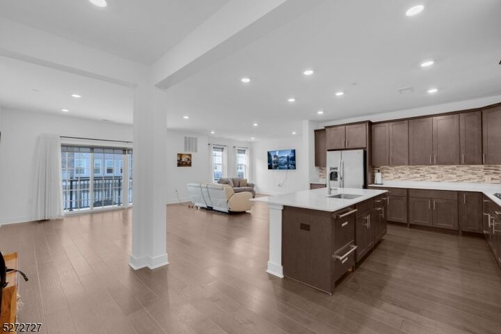 Property Photo:  11 Veterans Way 121  NJ 07950 
