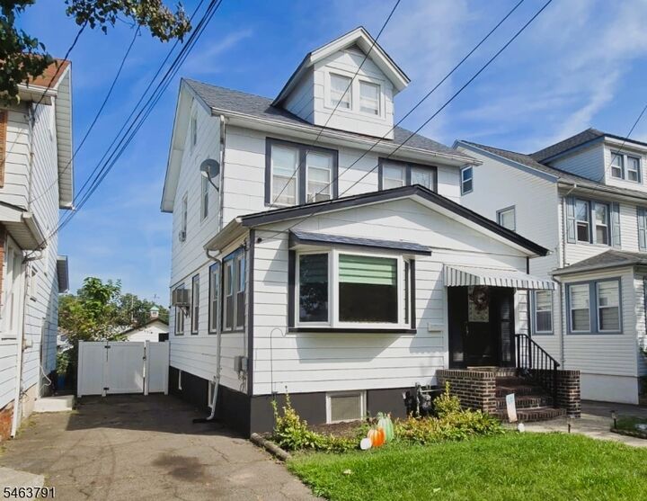 Property Photo:  2035 Balmoral Ave  NJ 07083 