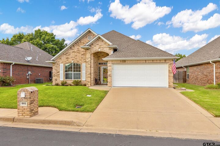 Property Photo:  1915 Hollyglen  TX 75703 