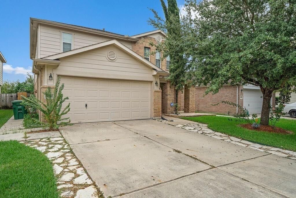 Property Photo: 14022 Autumn Ridge Trail Drive TX 77048