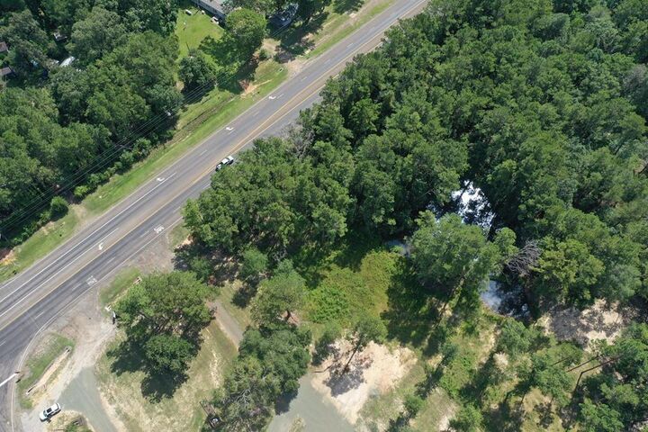 Property Photo: 7826 E Hwy 190 E TX 75966