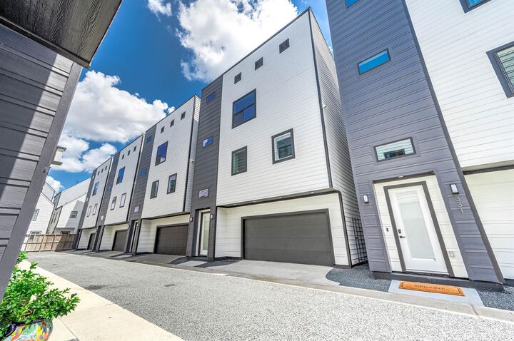 Property Photo:  327 N Nagle Street  TX 77003 