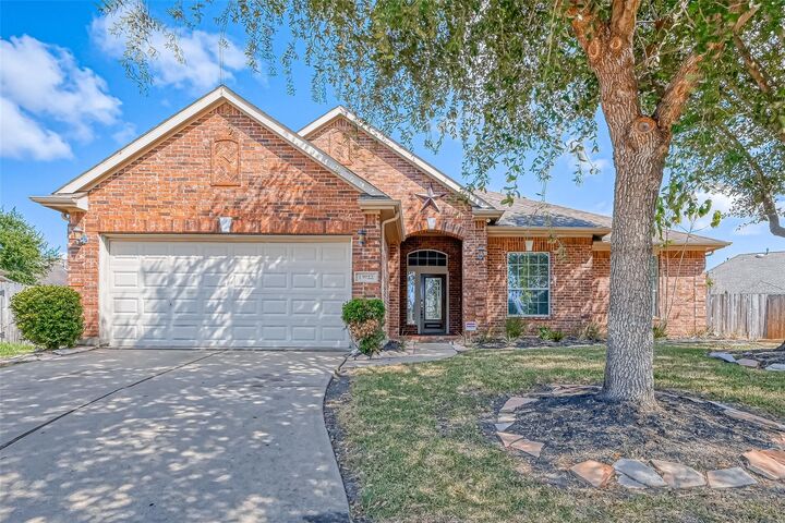 Property Photo:  13922 Normandy Court  TX 77498 