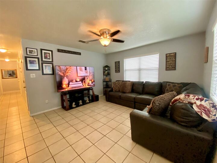 Property Photo:  221 E Defee Avenue  TX 77520 