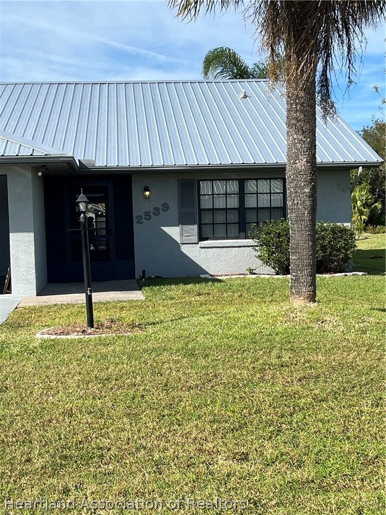 Property Photo:  2539 N Orangewood Street  FL 33825 