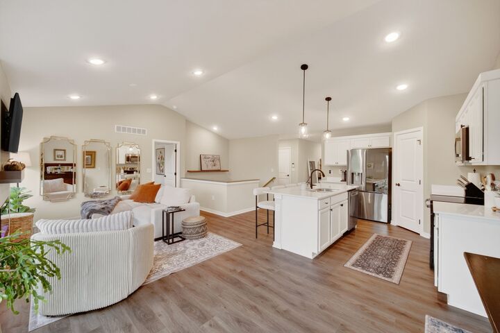 Property Photo:  6756 NE 12th Court  IA 50313 