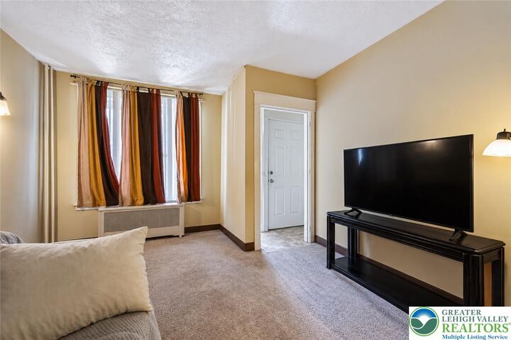 Property Photo:  817 N Penn Street  PA 18102 