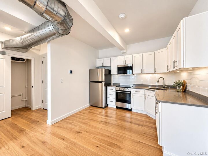 Property Photo: 155 S River St A4 NY 12180