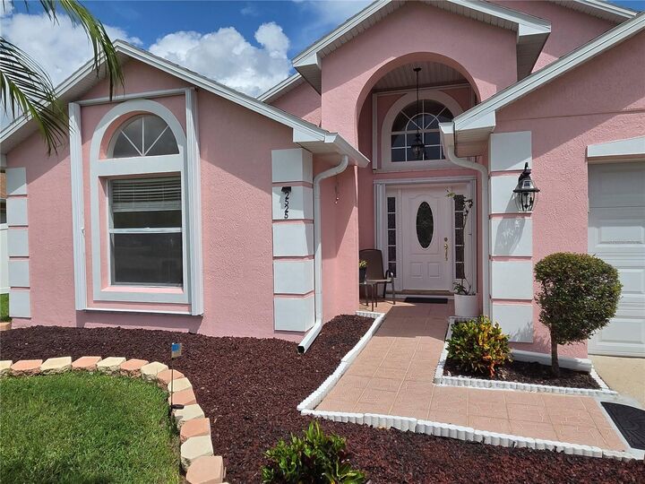 Property Photo:  2525 Hikers Court  FL 34743 