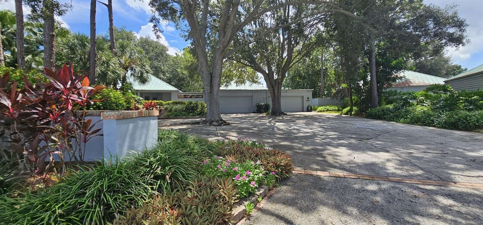 Property Photo:  10495 Longwood Drive  FL 33777 