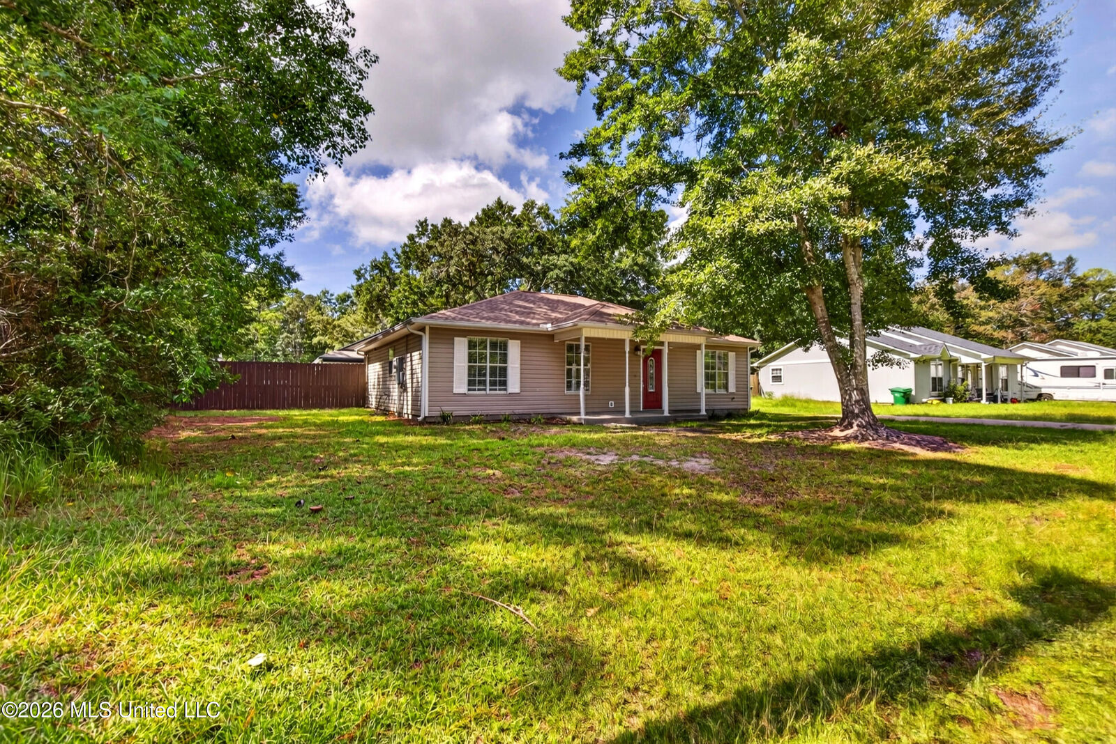 Property Photo:  809 Peach  MS 39564 