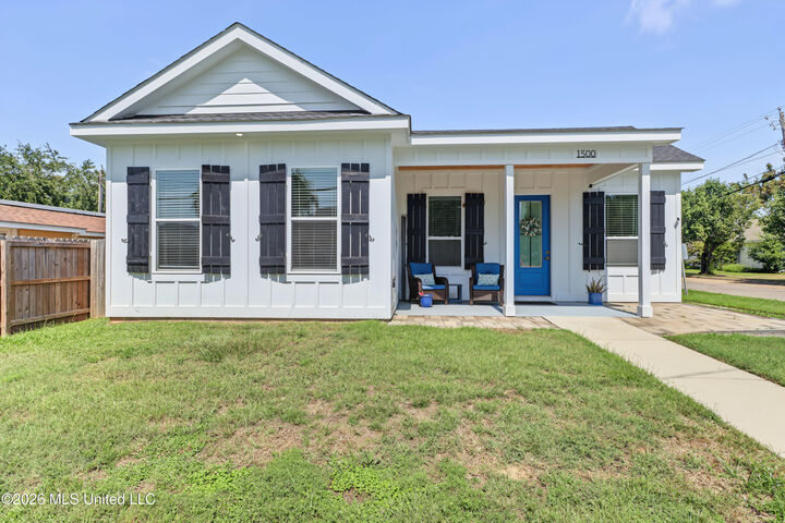 Property Photo: 1500 2nd Street MS 39501