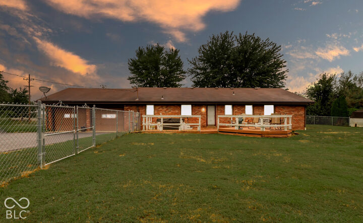 Property Photo:  10997 E Co Rd 800 N  IN 47274 