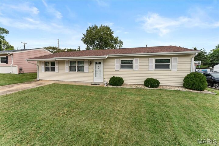 Property Photo:  833 Weedel Drive  MO 63010 