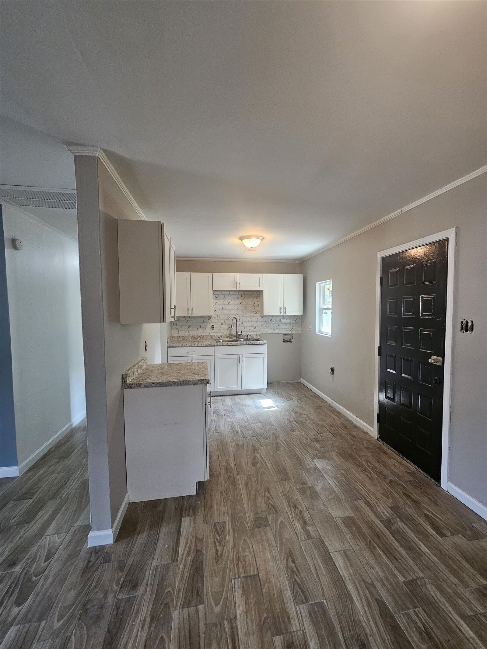 Property Photo:  657 Delta St  TN 38109 