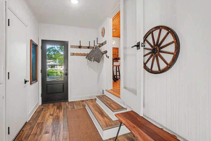 Property Photo: 1050 Park Avenue MI 49417