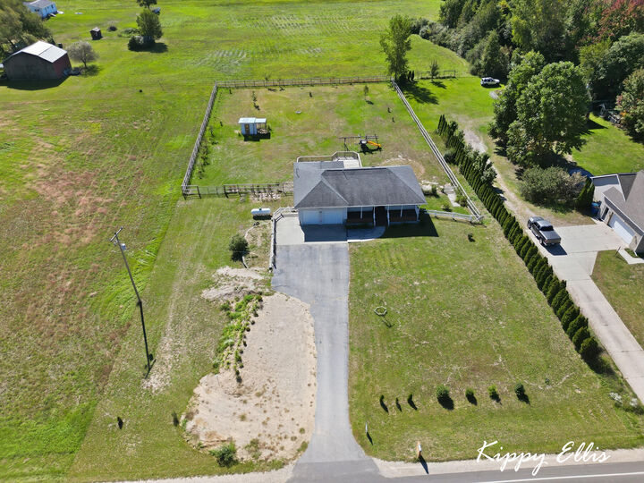 Property Photo:  16064 Lincoln Street  MI 49417 