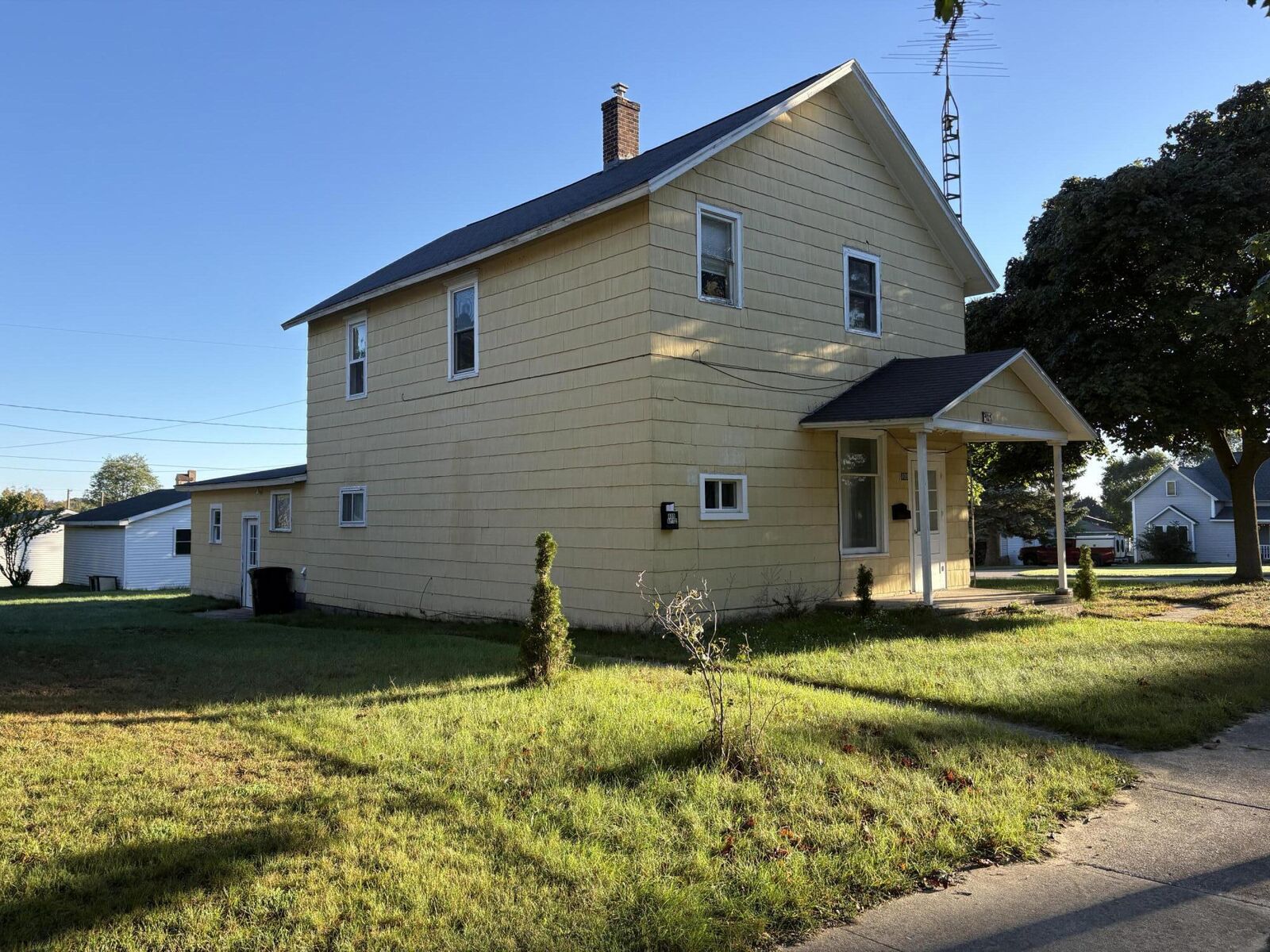 Property Photo:  409 4th Street  MI 49431 