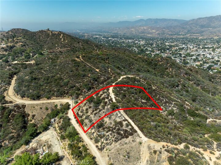 Property Photo:  7419 Verdugo Crestline Drive  CA 91042 