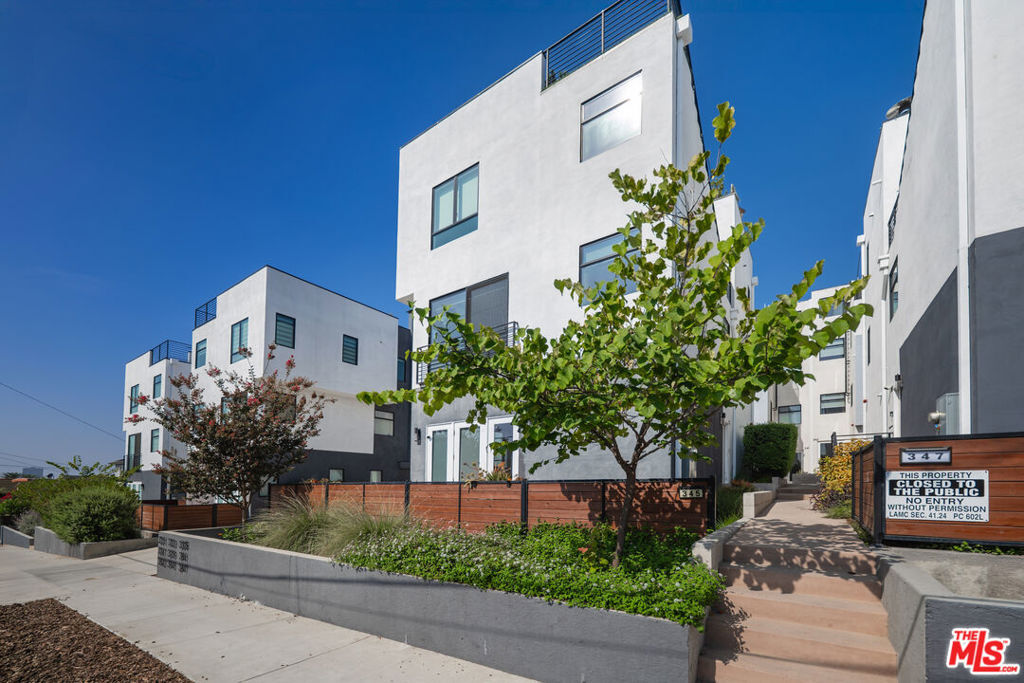 Property Photo:  345 N La Fayette Park Place  CA 90026 