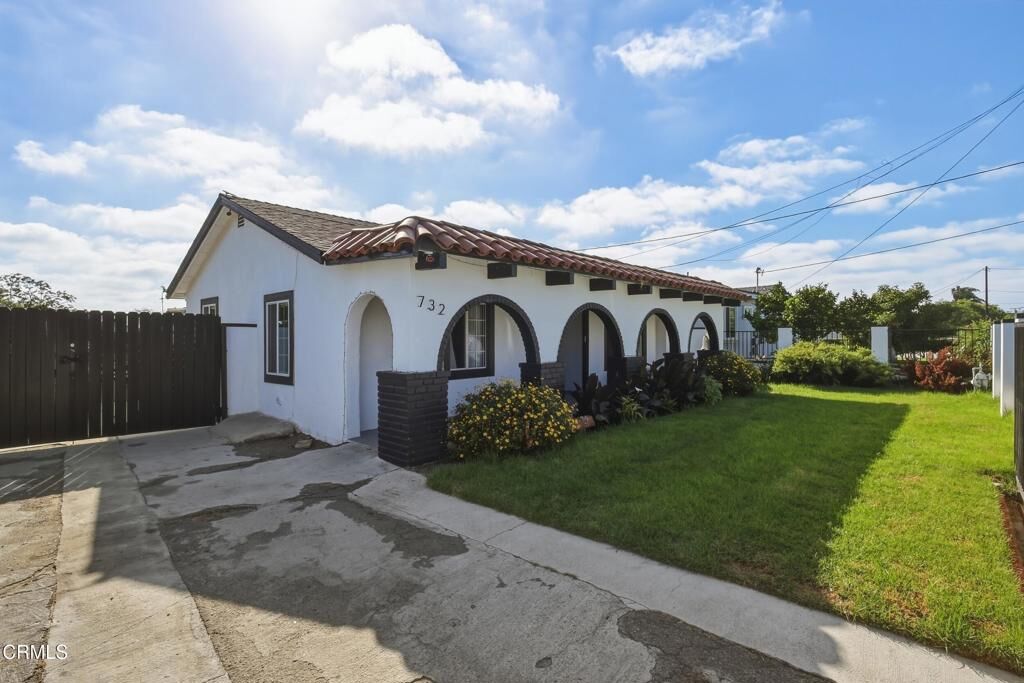 Property Photo:  732 Orange Drive  CA 93036 