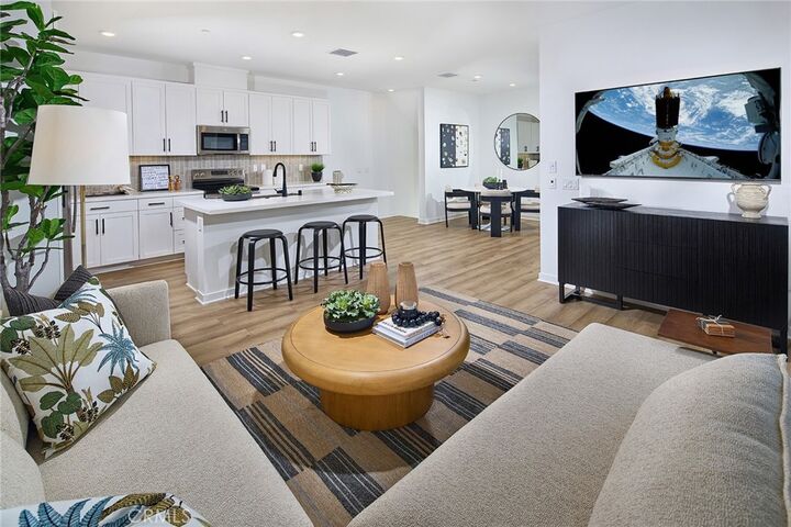 Property Photo:  5968 Catskills Court  CA 92880 