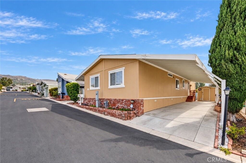 Property Photo:  1051 Site Drive 102  CA 92821 