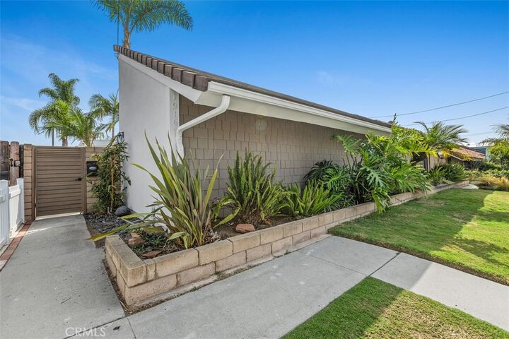 Property Photo:  1916 Delaware  CA 92648 