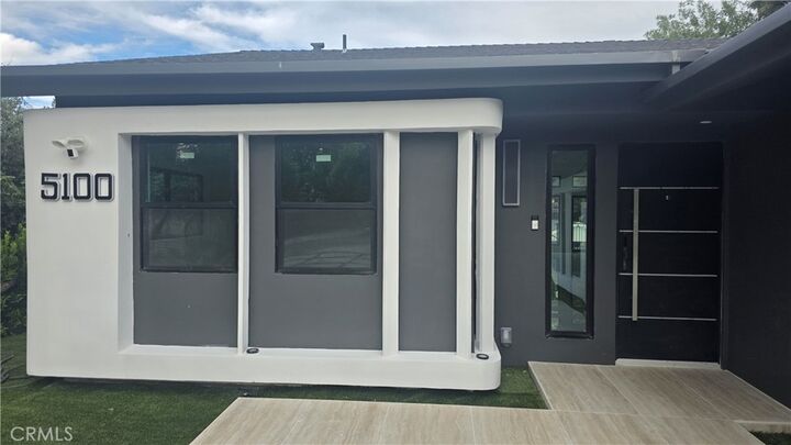 Property Photo: 5100 Fallbrook CA 91364