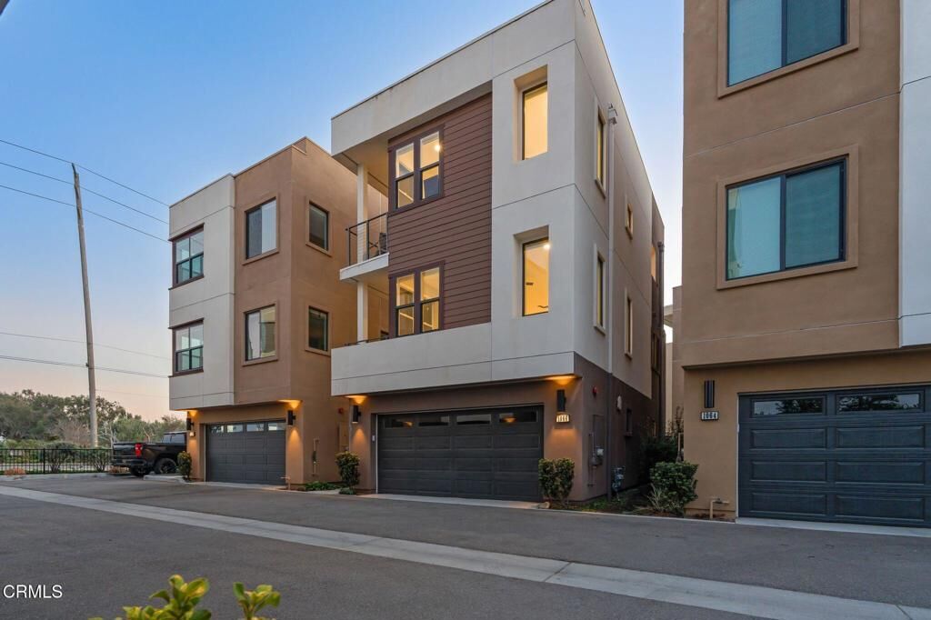 Property Photo:  1066 Canal Street  CA 93035 