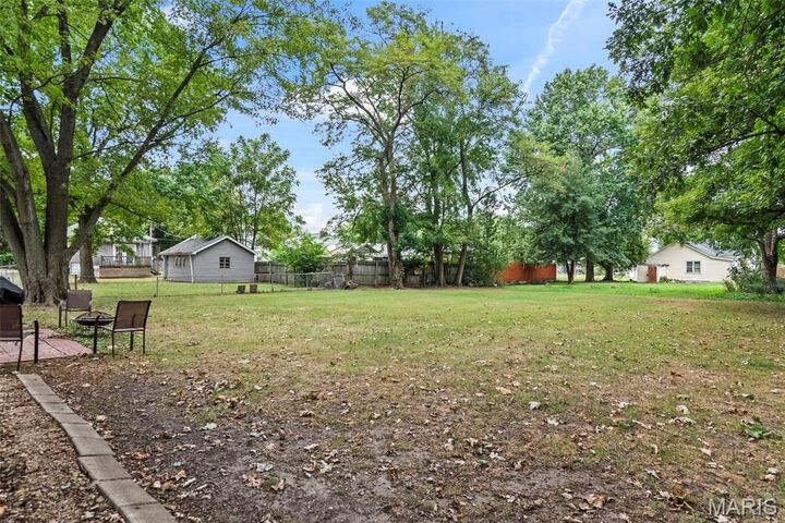 Property Photo: 517 E Columbia Street IL 62056
