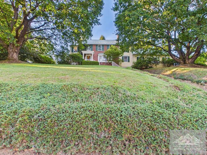 Property Photo:  1008 Henry Street  WV 24740 