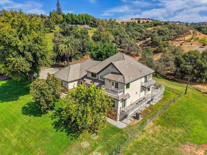 Property Photo:  2280 Country Lane  CA 95603 