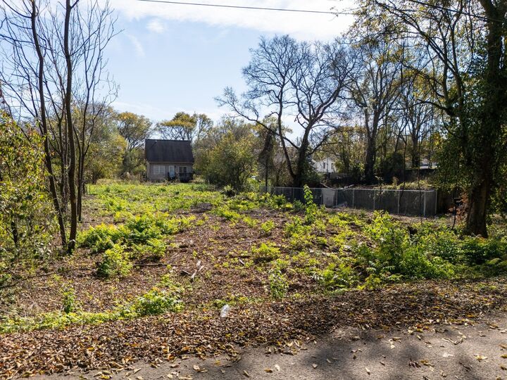Property Photo:  1720 Roger Avenue  TN 37207 