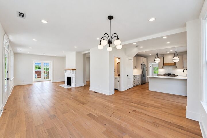 Property Photo:  1843 25th Ave N  TN 37208 