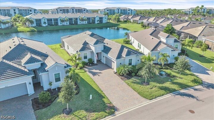 Property Photo:  14816 Redbud Lane  FL 33955 