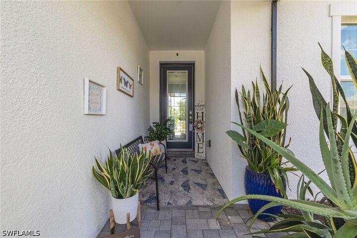Property Photo:  4056 Pegasus Way  FL 34120 