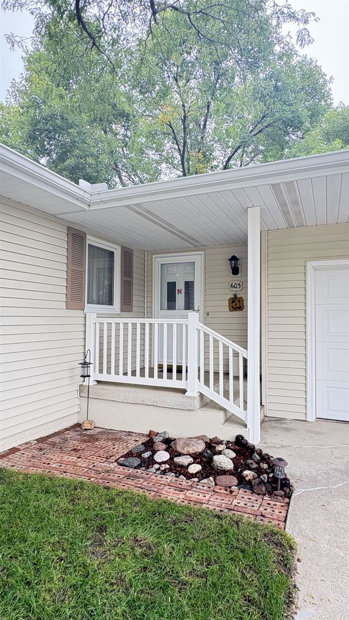 Property Photo:  603 E Bluff Ave  NE 68701-000 