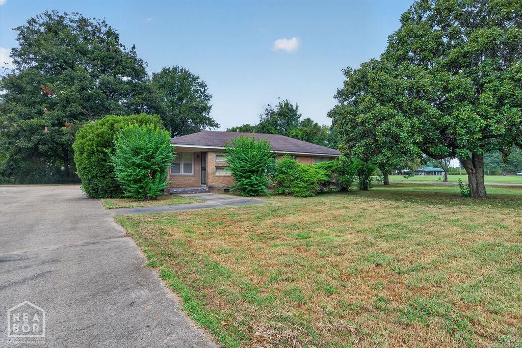 Property Photo: 5033 N 6th Street AR 72315
