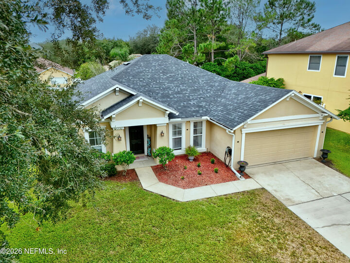 Property Photo: 650 Wakeview Drive FL 32065