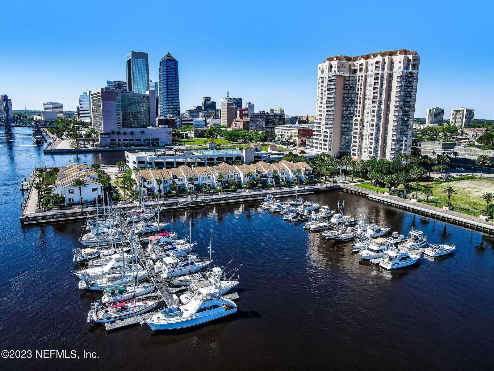 Property Photo: 400 E Bay Street 610-611 FL 32202