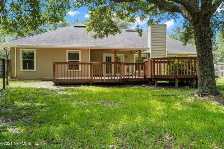Property Photo: 193 Ivy Lakes Drive FL 32259
