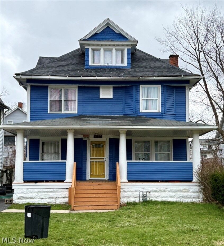 Property Photo:  1187 Carlyon Road  OH 44112 