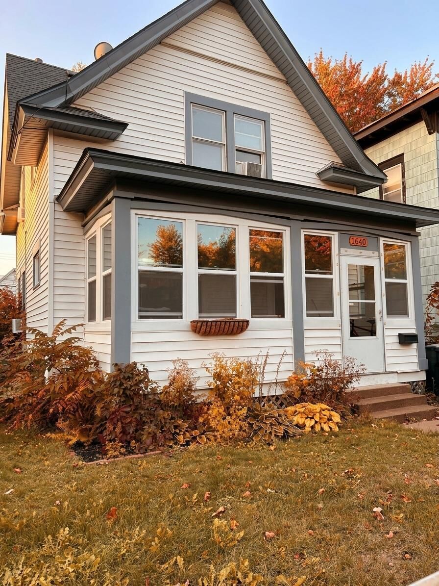 Property Photo:  1640 Dayton Avenue  MN 55104 