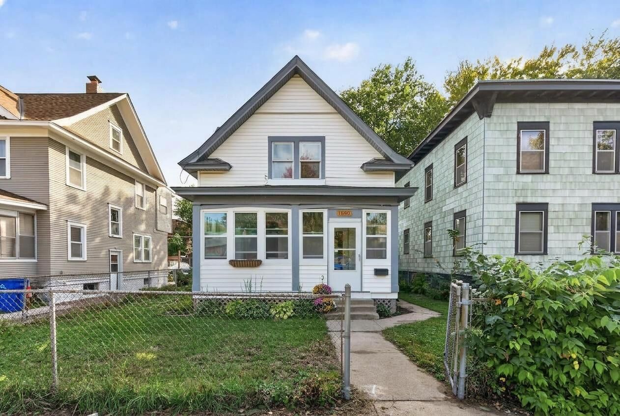 Property Photo:  1640 Dayton Avenue  MN 55104 