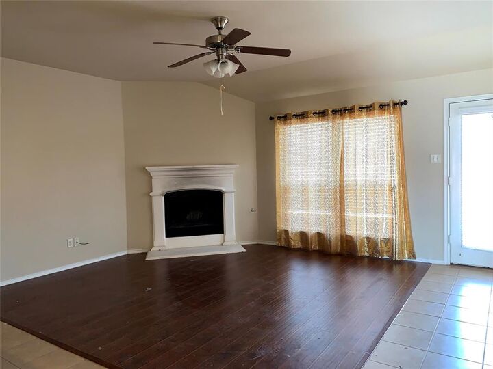 Property Photo:  405 Sandy Lane  TX 75068 