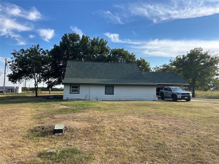 Property Photo: 7217 W Fm 922 TX 76238