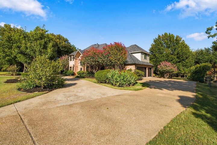 Property Photo: 303 Highland Court TX 75077