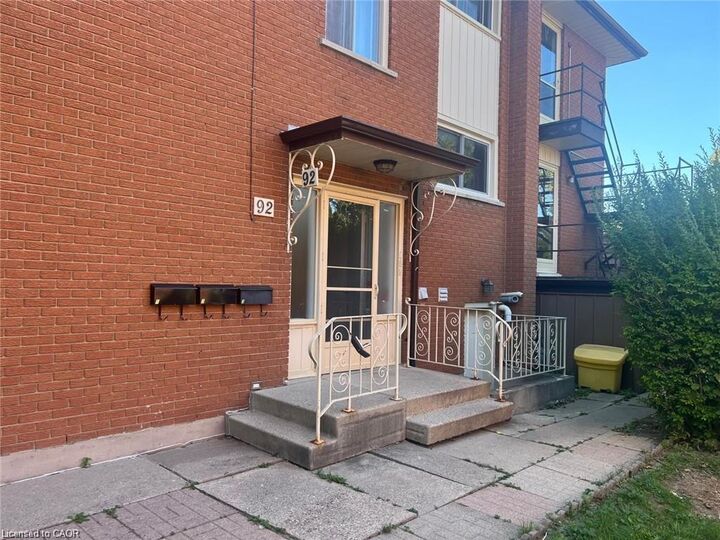 Property Photo: 92 Confederation Drive 2 ON N2B 2X8